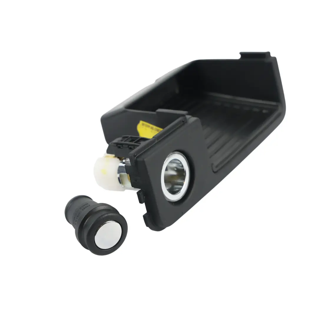 Range Rover Sport L494 Mittelkonsole Aschenbecher Steckdose - SKU DK62-045L70-A - Teilenummer DK62-045L70-A