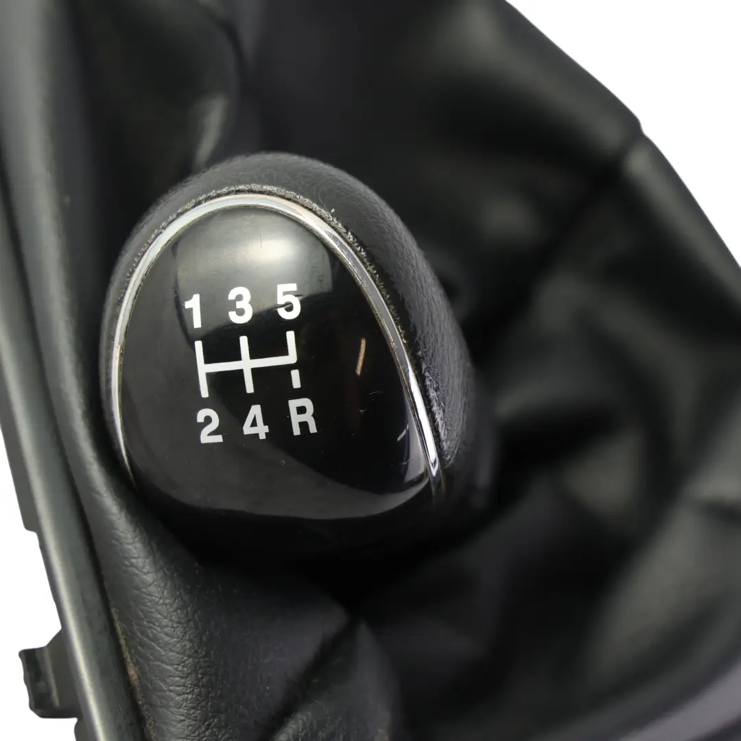 Pommeau Soufflet Levier Vitesse 5 Manuelle pour Ford Transit Connect à propos du numéro de pièce DT11-V045B79-AFW Ford Transit Connect Pommeau Soufflet Levier Vitesse 5 Manuelle - SKU DT11-V045B79-AFW - Numéro de pièce DT11-V045B79-AFW