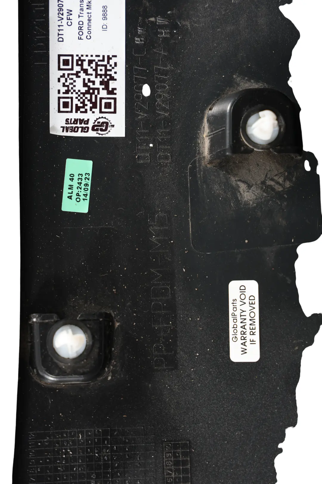 MK2 Türverkleidung Seitenwand Außen Links für Ford Transit Connect mit Teilenummer DT11-V29077-CFW Ford Transit Connect MK2 Türverkleidung Seitenwand Außen Links - SKU DT11-V29077-CFW - Teilenummer DT11-V29077-CFW
