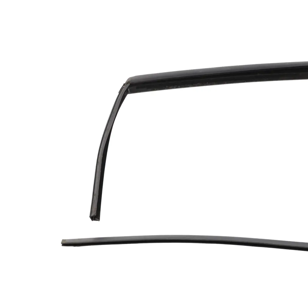 Ford Transit Courier Fensterschacht Führungsschiene Links - SKU ET76-A223A07-BF - Teilenummer ET76-A223A07-BF