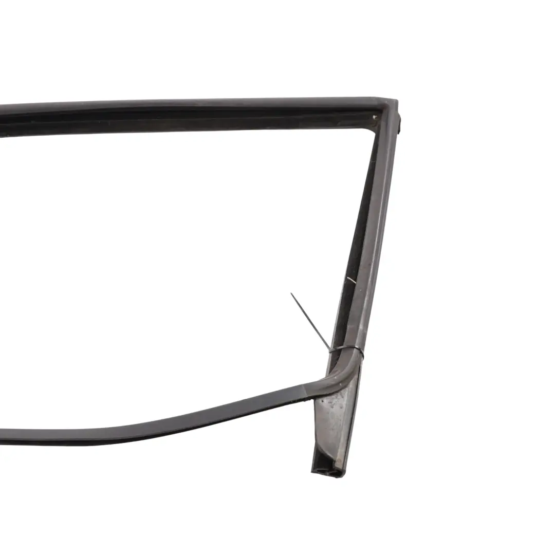 Ford Transit Courier Fensterschacht Führungsschiene Links - SKU ET76-A223A07-BF - Teilenummer ET76-A223A07-BF