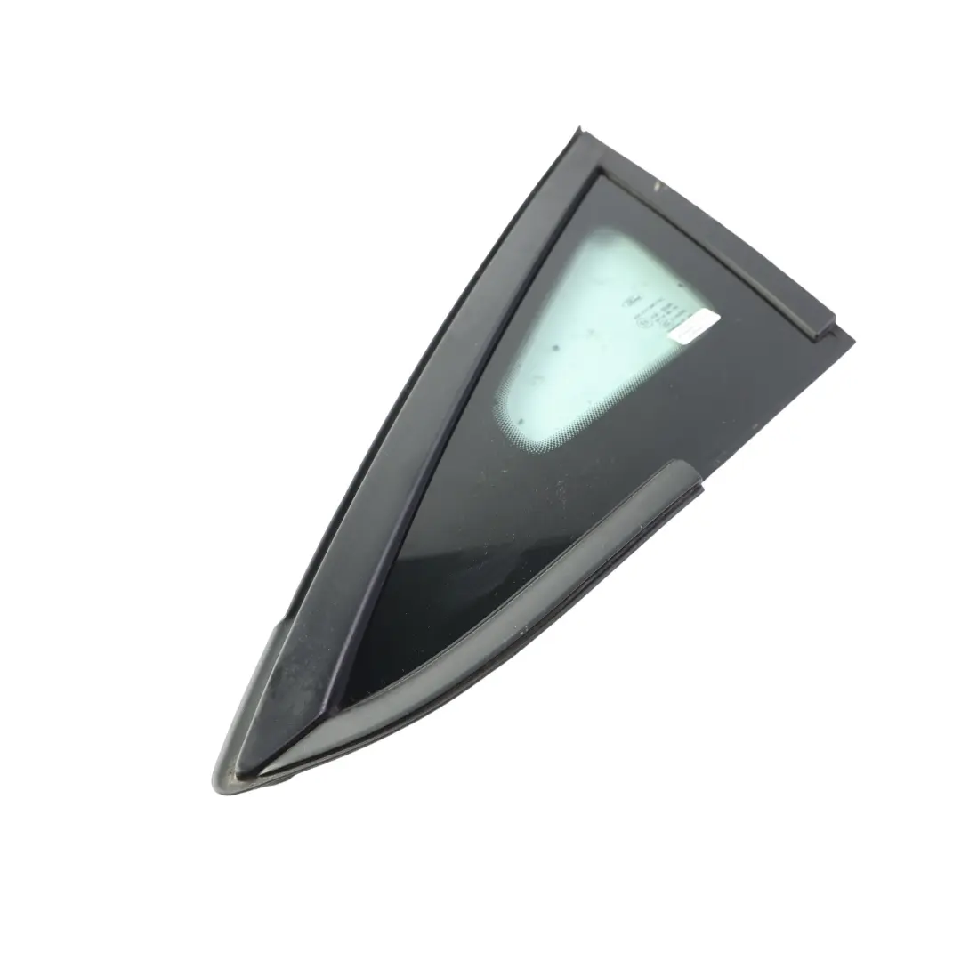 Vitre Triangle Quart Avant Gauche pour Ford Fiesta MK7 à propos du numéro de pièce F1BB-A29711-AA Ford Fiesta MK7 Vitre Triangle Quart Avant Gauche - SKU F1BB-A29711-AA - Numéro de pièce F1BB-A29711-AA