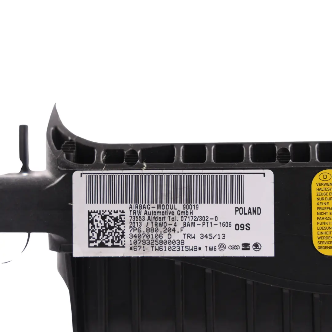 Volkswagen Touareg 7P Dashboard Air Module Passenger Side - SKU 7P6880204F - Part number 7P6880204F