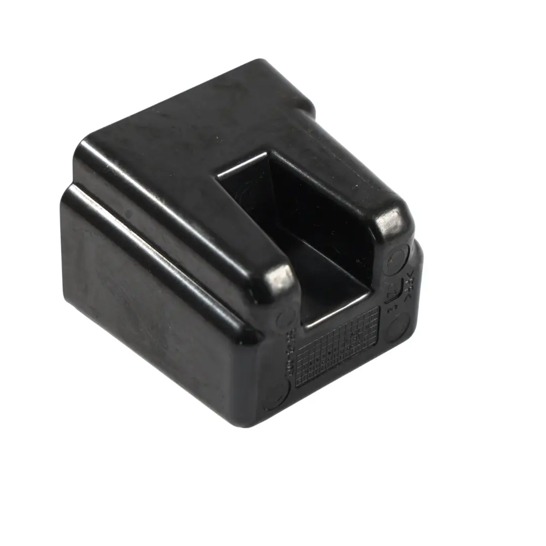 Cache Cendrier Console Centrale pour Range Rover Sport L320 à propos du numéro de pièce FKM500030PMA Range Rover Sport L320 Cache Cendrier Console Centrale - SKU FKM500030PMA - Numéro de pièce FKM500030PMA