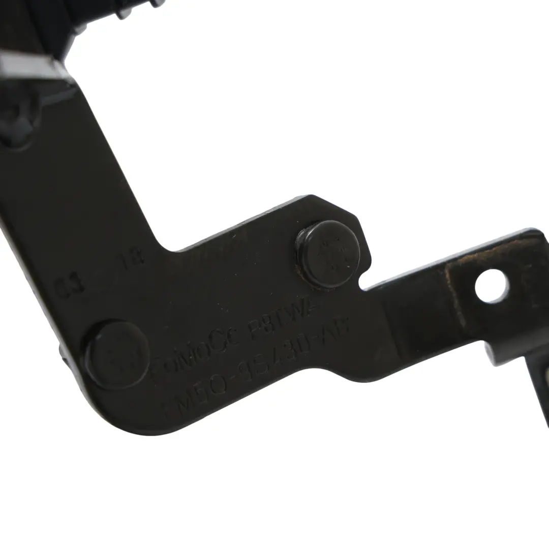 MK2 Vakuumpumpe Halterung Montage 1.5 Diesel für Ford Transit Connect mit Teilenummer FM5Q-9S430-AB Ford Transit Connect MK2 Vakuumpumpe Halterung Montage 1.5 Diesel - SKU FM5Q-9S430-AB - Teilenummer FM5Q-9S430-AB
