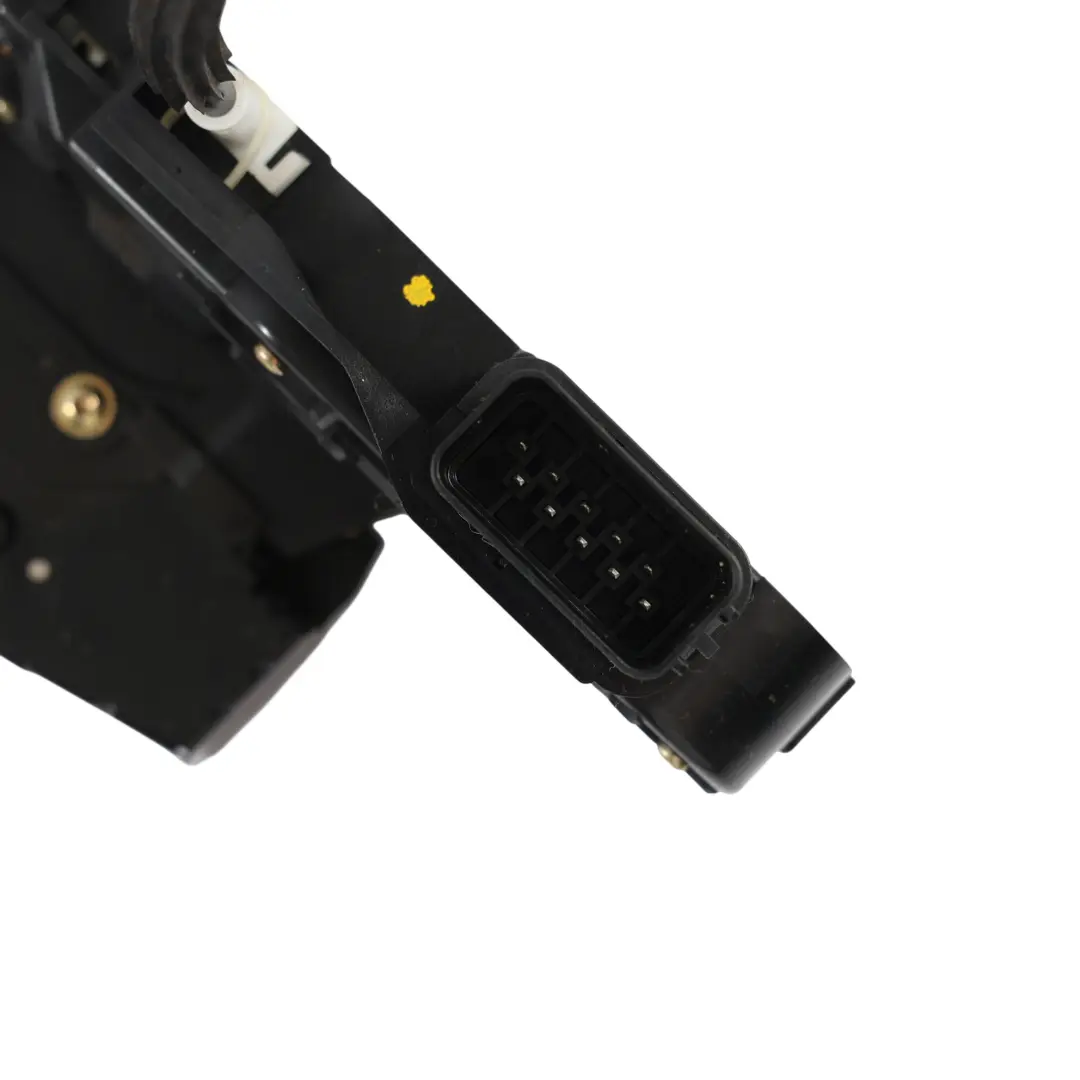 Base Cerradura Puerta Trasera Derecha para Land Rover Discovery 3 L319 con número de pieza FQM000144-D Land Rover Discovery 3 L319 Base Cerradura Puerta Trasera Derecha - SKU FQM000144-D - Número de pieza FQM000144-D