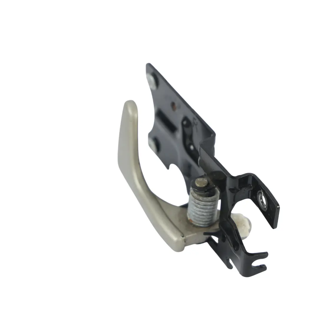 Uchwyt Drzwi Przedni Tylny Prawy do Land Rover Freelander 3 L314 o numerze FVC500080GDG Land Rover Freelander 3 L314 Uchwyt Drzwi Przedni Tylny Prawy - SKU FVC500080GDG - Numer Części FVC500080GDG