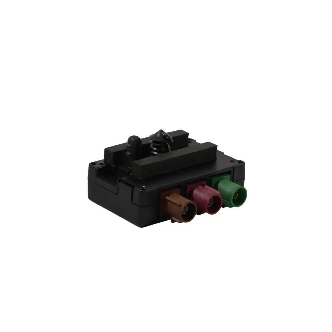 DAB Combiner Antenna Amplifier Module to Land Range Rover Sport L494 with Part number FW93-19C098-AB Land Range Rover Sport L494 DAB Combiner Antenna Amplifier Module - SKU FW93-19C098-AB - Part number FW93-19C098-AB