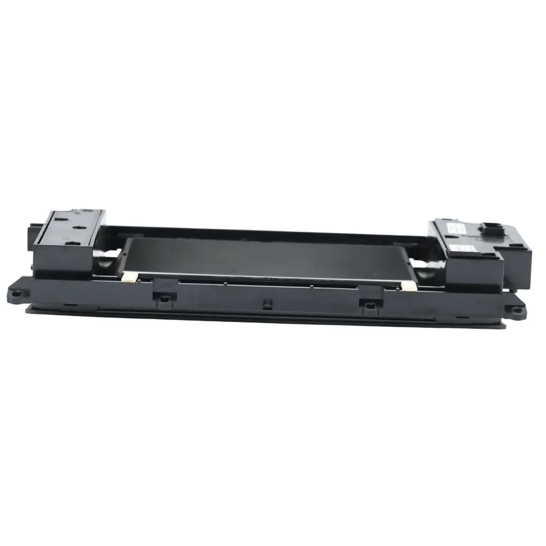 Range Rover Evoque L538 Garniture Écran Avec Interrupteurs - SKU GJ32-19F211-KB - Numéro de pièce GJ32-19F211-KB