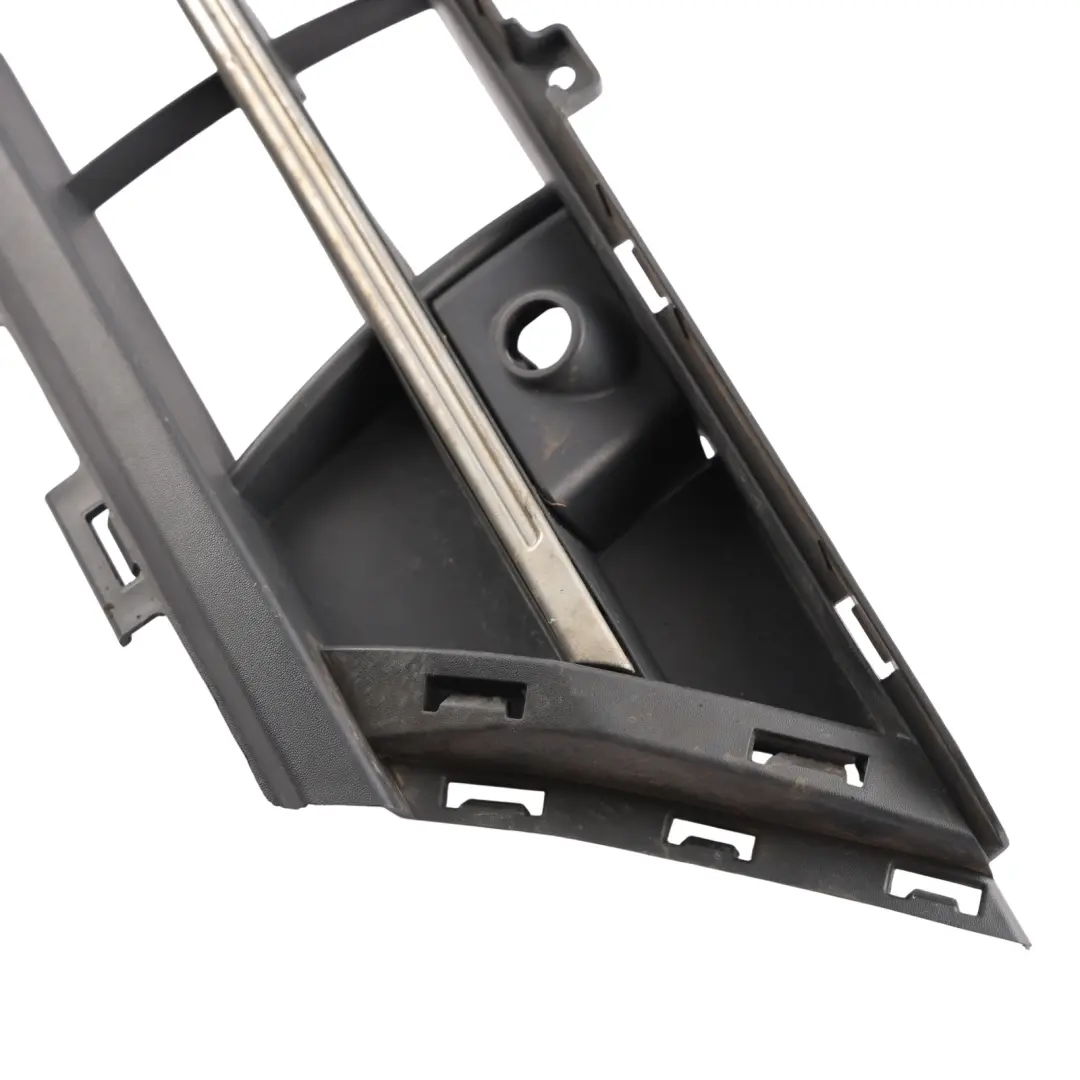 MK8 Grill Zderzaka Przedniego Dolny Środkowy do Ford Transit Custom o numerze GK21-17K946-AA Ford Transit Custom MK8 Grill Zderzaka Przedniego Dolny Środkowy - SKU GK21-17K946-AA - Numer Części GK21-17K946-AA