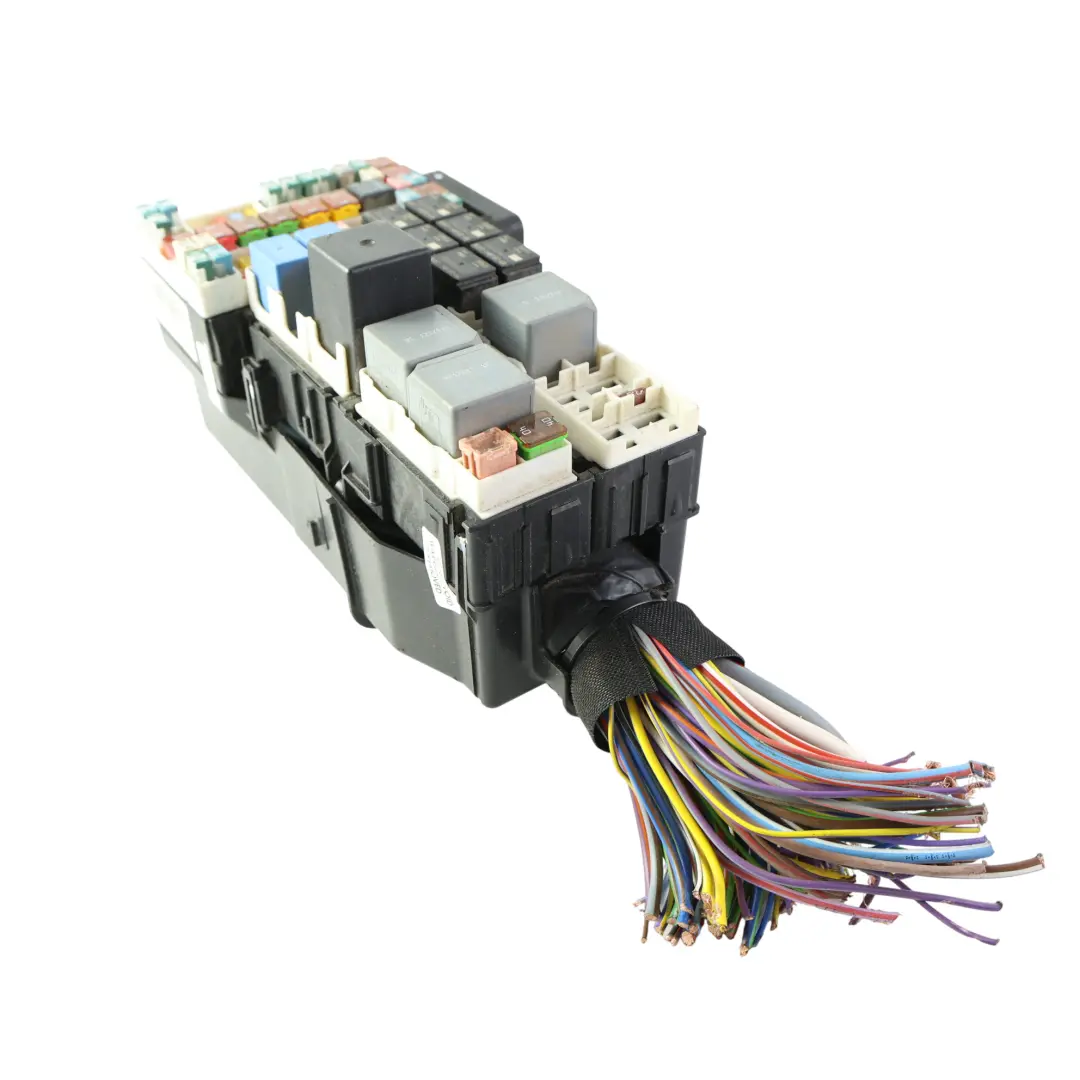 Fuse Box Distribution Module 2.0 Diesel to Ford Transit Custom with Part number GK2T-14401-FHC Ford Transit Custom Fuse Box Distribution Module 2.0 Diesel - SKU RHD-2150032 - Part number GK2T-14401-FHC