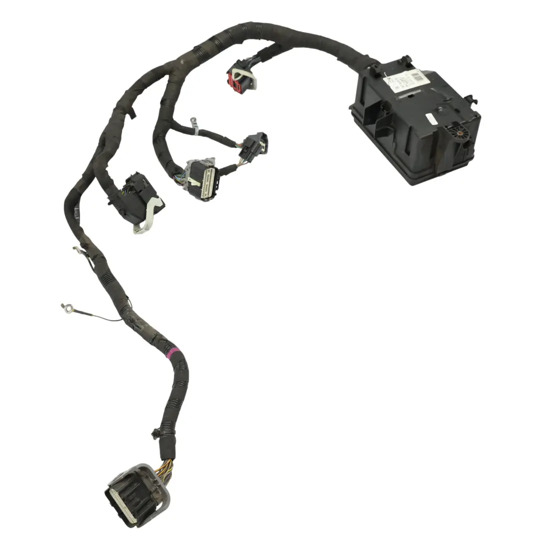MK8 Cablaggio Scatola Fusibili Vano Motore 2.0 per Ford Transit con numero di parte GK3T-9K499-FBC Ford Transit MK8 Cablaggio Scatola Fusibili Vano Motore 2.0 - SKU GK3T-9K499-FBC - Numero di parte GK3T-9K499-FBC