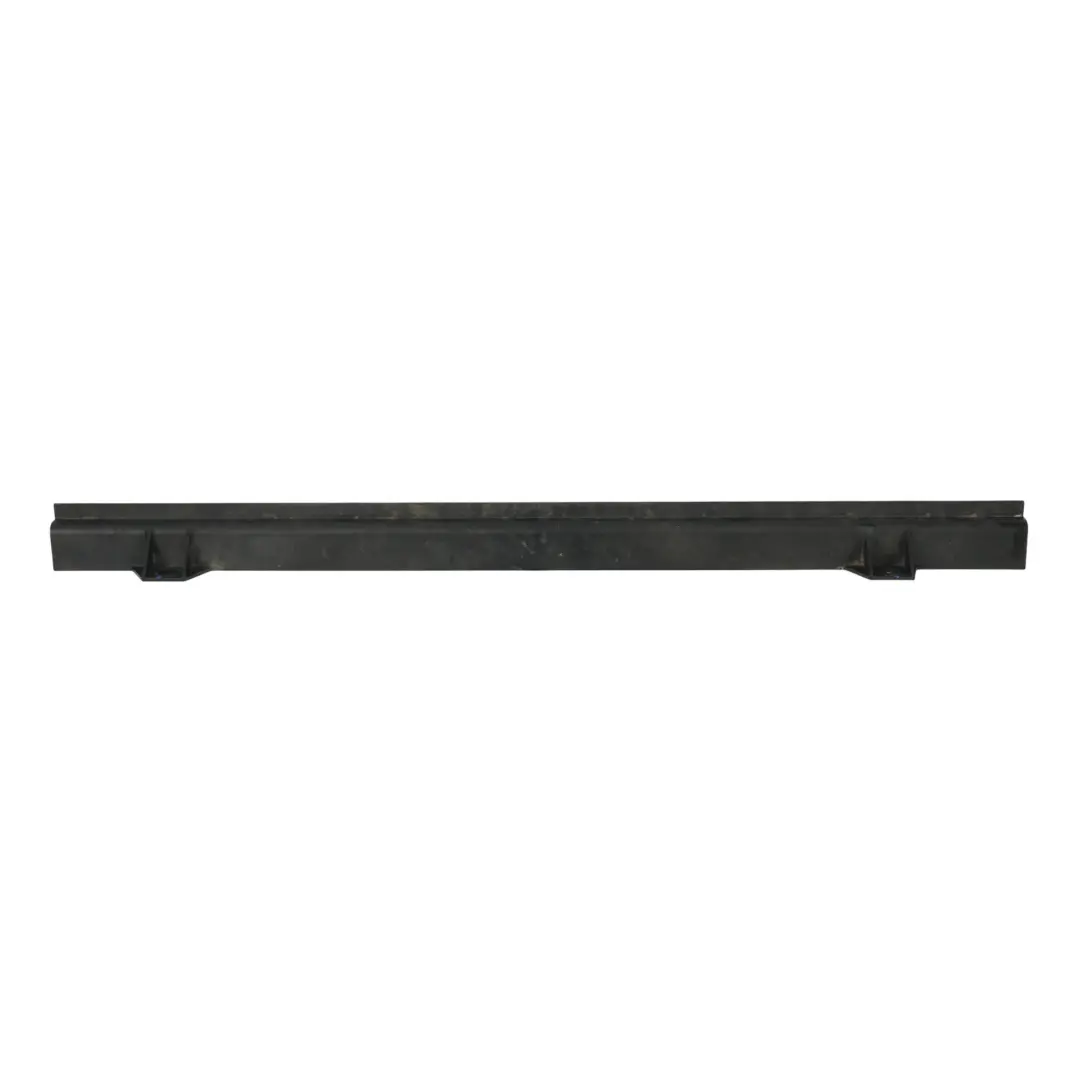 Supporto Deflettore Radiatore Inferiore per Range Rover Velar L560 con numero di parte GX73-8A107-AC Range Rover Velar L560 Supporto Deflettore Radiatore Inferiore - SKU GX73-8A107-AC - Numero di parte GX73-8A107-AC