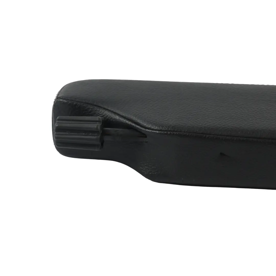 Copri Bracciolo Sedile Ant Destro per Land Rover Freelander L314 con numero di parte HAI500022PVJ Land Rover Freelander L314 Copri Bracciolo Sedile Ant Destro - SKU HAI500022PVJ - Numero di parte HAI500022PVJ