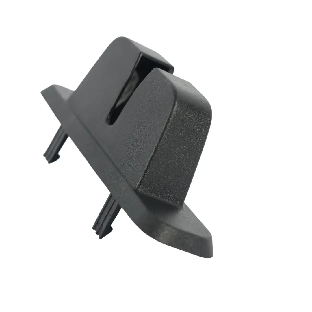 Cache Serrure Hayon Arrière pour Range Rover Evoque L551 à propos du numéro de pièce HK83-46420-AA Range Rover Evoque L551 Cache Serrure Hayon Arrière - SKU HK83-46420-AA - Numéro de pièce HK83-46420-AA