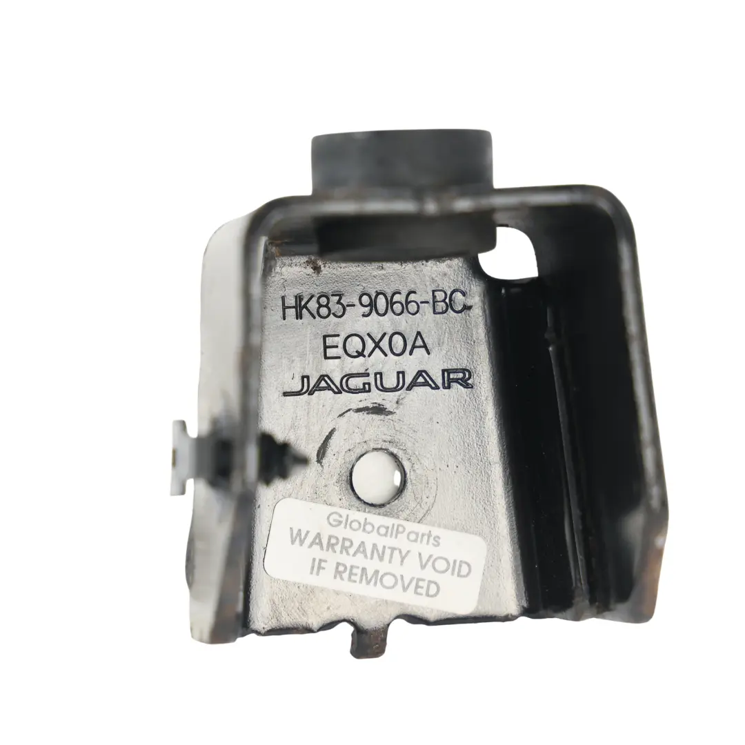 Land Rover Velar L560 Soporte Sistema Fluido Escape Derecho L560 - SKU HK83-9066-BC - Número de pieza HK83-9066-BC