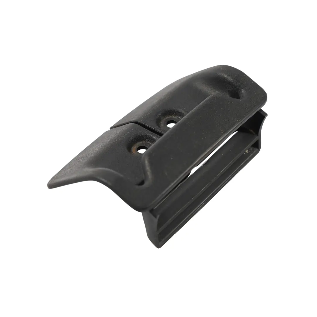 Guida Cintura Sicurezza Centrale Post per Land Rover Discovery 3 L319 con numero di parte HXM50011 Land Rover Discovery 3 L319 Guida Cintura Sicurezza Centrale Post - SKU HXM50011 - Numero di parte HXM50011