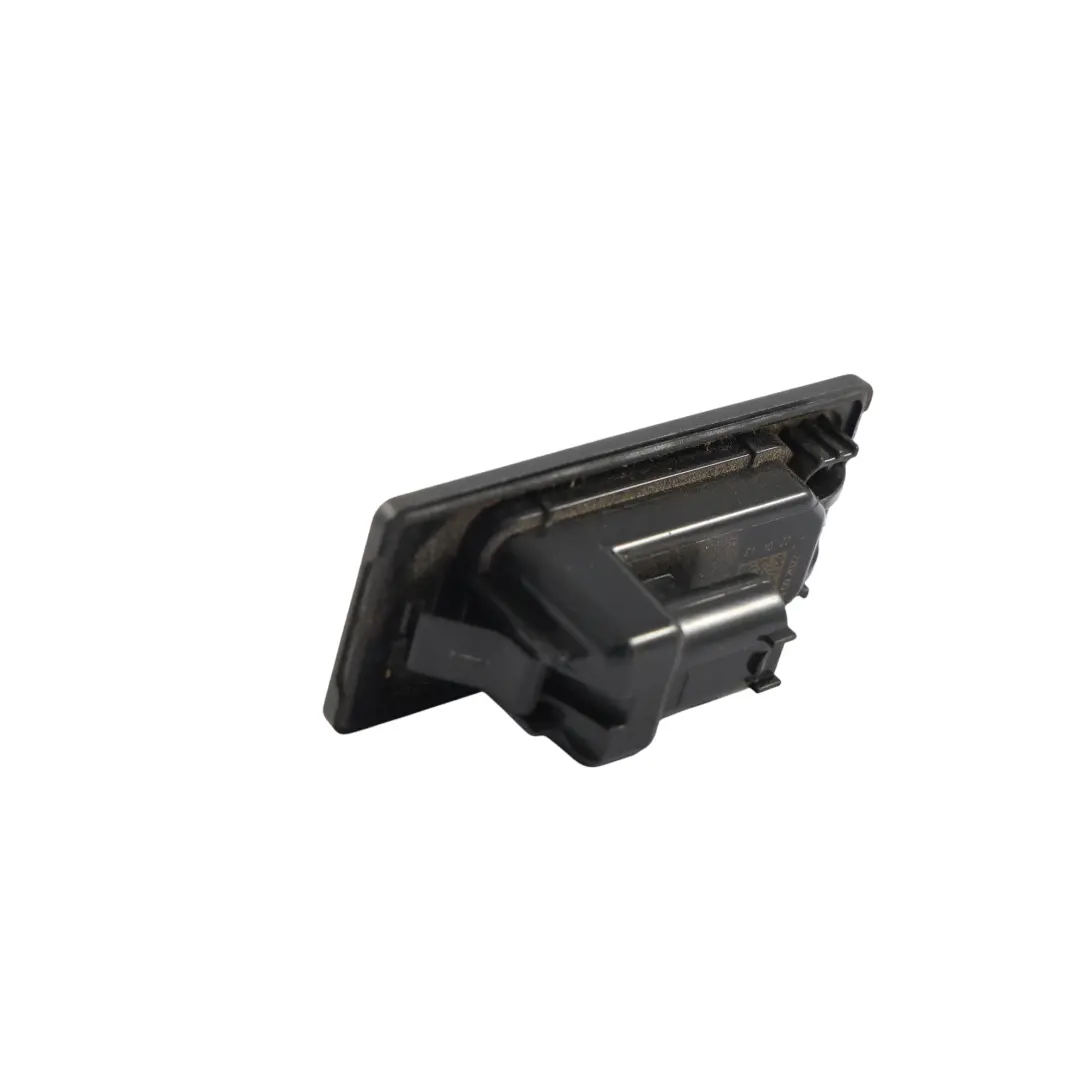 Luce LED Targa per Range Rover Velar L560 con numero di parte HY32-13B627-AB Range Rover Velar L560 Luce LED Targa - SKU HY32-13B627-AB - Numero di parte HY32-13B627-AB