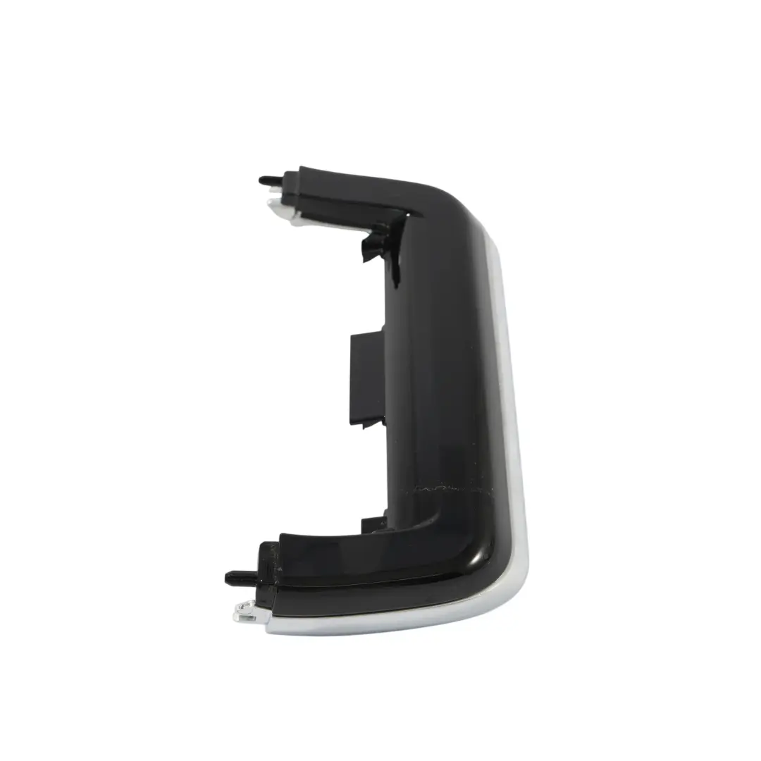 Range Rover Velar L560 Garniture Console Arrière Noir Piano - SKU J8A2-04569-A - Numéro de pièce J8A2-04569-A