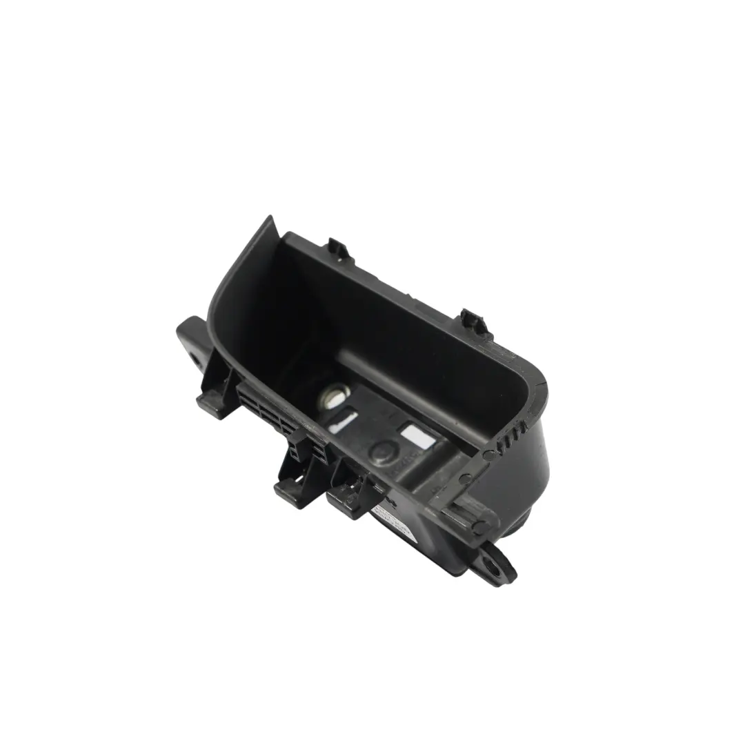 Vano Porta Anteriore Posteriore Sinistro per Land Rover Velar L560 con numero di parte J8A2-22635-AA Land Rover Velar L560 Vano Porta Anteriore Posteriore Sinistro - SKU J8A2-22635-AA - Numero di parte J8A2-22635-AA