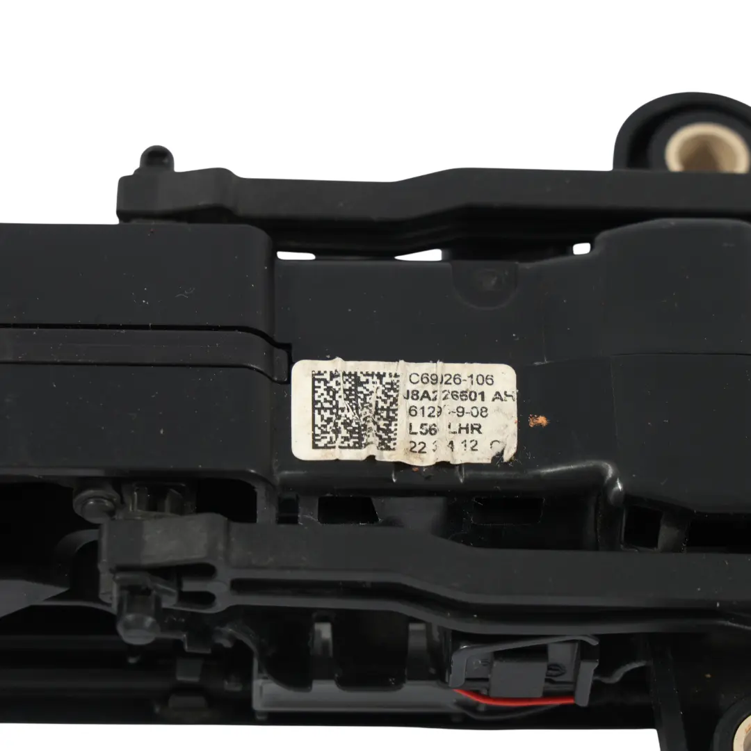 Manija Puerta Trasera Izquierda para Range Rover Velar L560 con número de pieza J8A2-26501-AH Range Rover Velar L560 Manija Puerta Trasera Izquierda - SKU LR178960 - Número de pieza J8A2-26501-AH