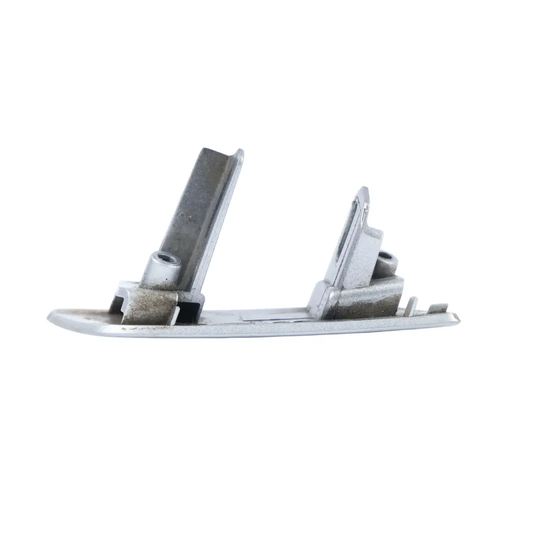 Headlight Washer Cover Cap Left N/S Hakuba Silver - 2459 to Range Rover Sport L494 with Part number JK62-13L019-AAW Range Rover Sport L494 Headlight Washer Cover Cap Left N/S Hakuba Silver - 2459 - SKU JK62-13L019-AAW-HSI - Part number JK62-13L019-AAW