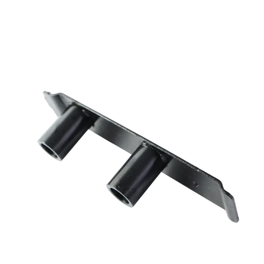 Supporto Cuscinetto Pianale Posteriore per Range Rover Evoque L551 con numero di parte K8D2-101C24-AC Range Rover Evoque L551 Supporto Cuscinetto Pianale Posteriore - SKU K8D2-101C24-AC - Numero di parte K8D2-101C24-AC