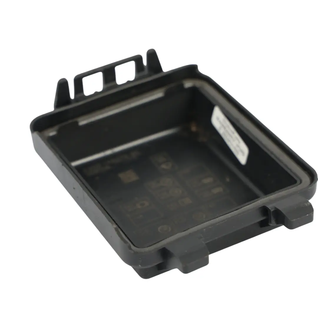 Tapa Caja Fusibles Relé para Land Rover Range Rover Sport L320 con número de pieza K8D2-14A076-BC Land Rover Range Rover Sport L320 Tapa Caja Fusibles Relé - SKU K8D2-14A076-BC - Número de pieza K8D2-14A076-BC