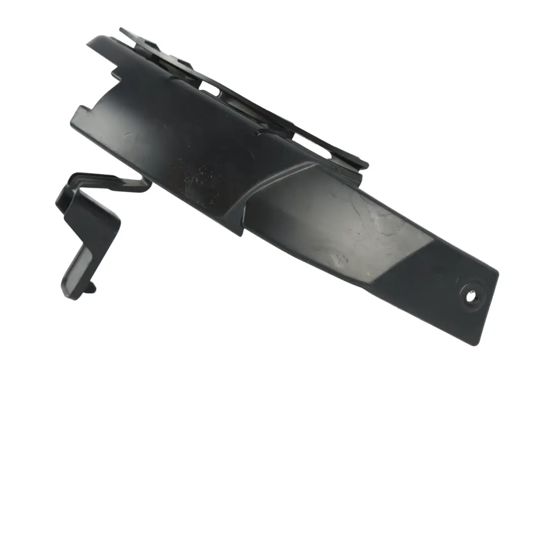 Range Rover Evoque L551 Staffa Supporto Paraurti Posteriore Destro - SKU K8D2-17A881-A - Numero di parte K8D2-17A881-A