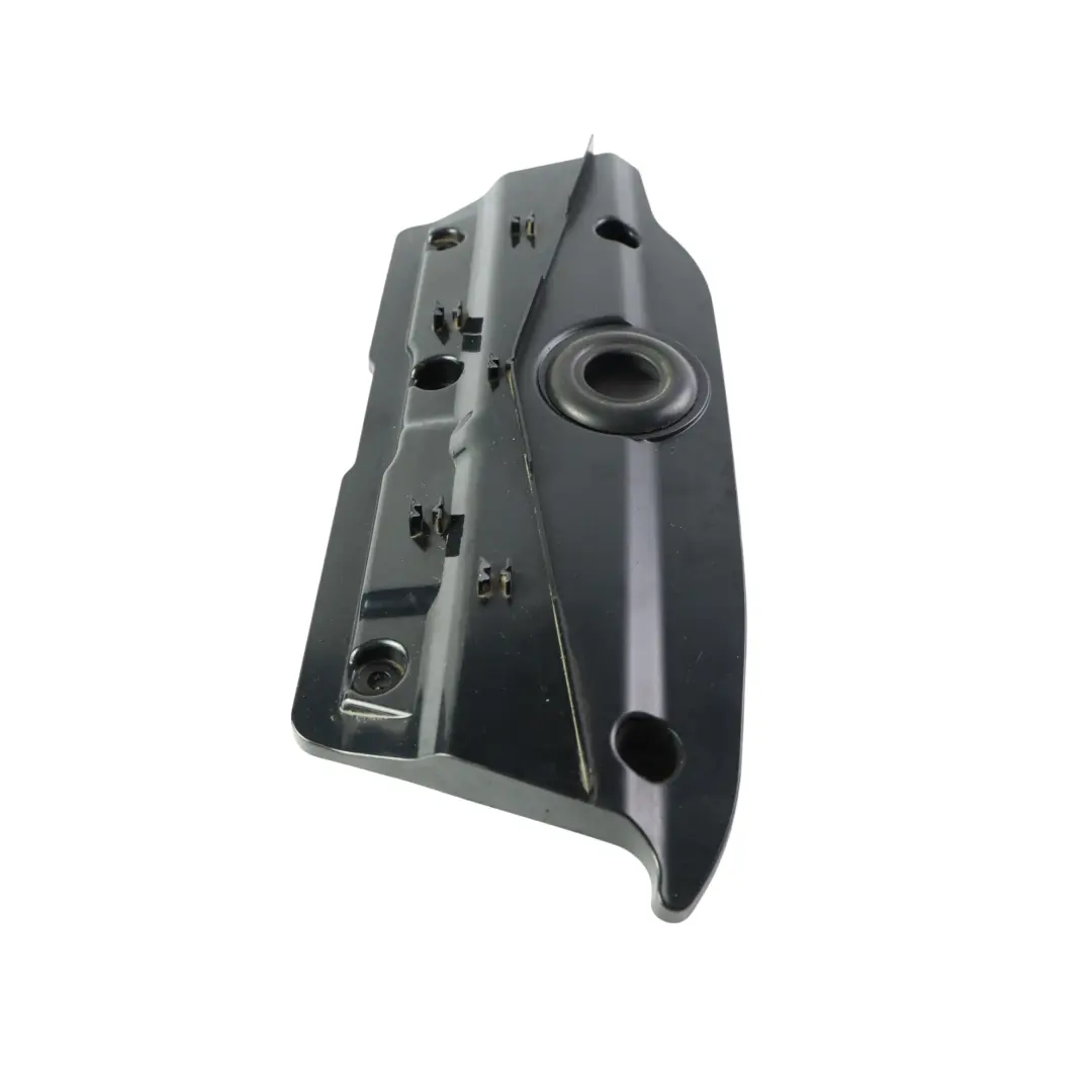 Range Rover Evoque L551 Heckwischermotor Montage Abdeckung - SKU K8D2-17C412-AD - Teilenummer K8D2-17C412-AD