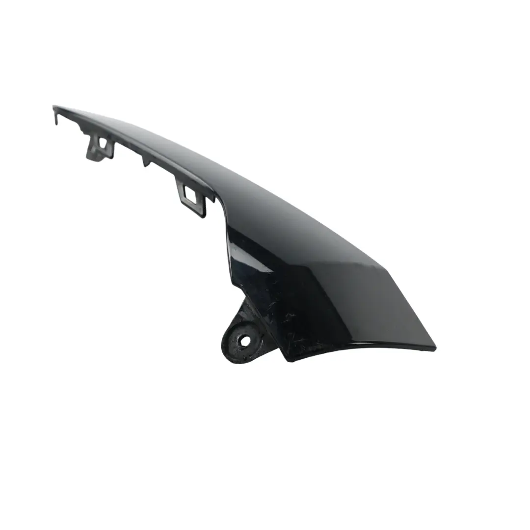 Range Rover Sport L320 Evoque L551 Garniture Avant Gauche - SKU K8D2-17E785-AB - Numéro de pièce K8D2-17E785-AB