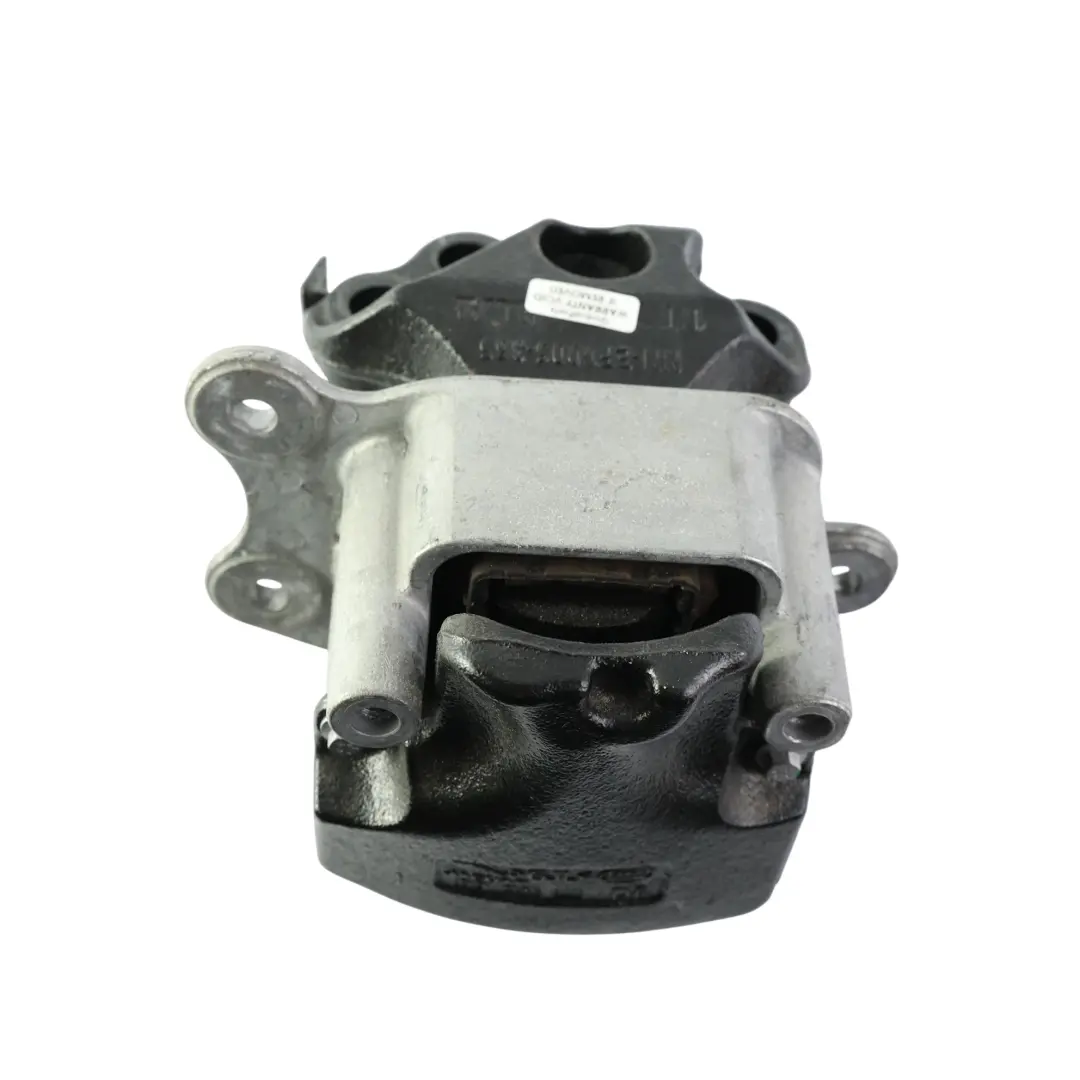 Range Rover Evoque L551 Support Fixation Boîte Vitesses 2.0 Hybrid - SKU K8D2-7M121-BB - Numéro de pièce K8D2-7M121-BB