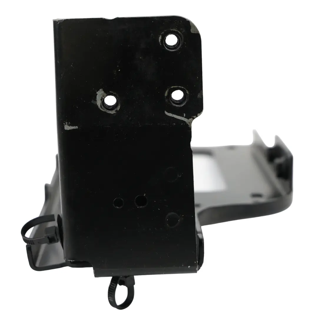 Supporto Staffa Radiatore Sinistro per Range Rover Evoque L551 con numero di parte K8D2-8227-AD Range Rover Evoque L551 Supporto Staffa Radiatore Sinistro - SKU K8D2-8227-AD - Numero di parte K8D2-8227-AD
