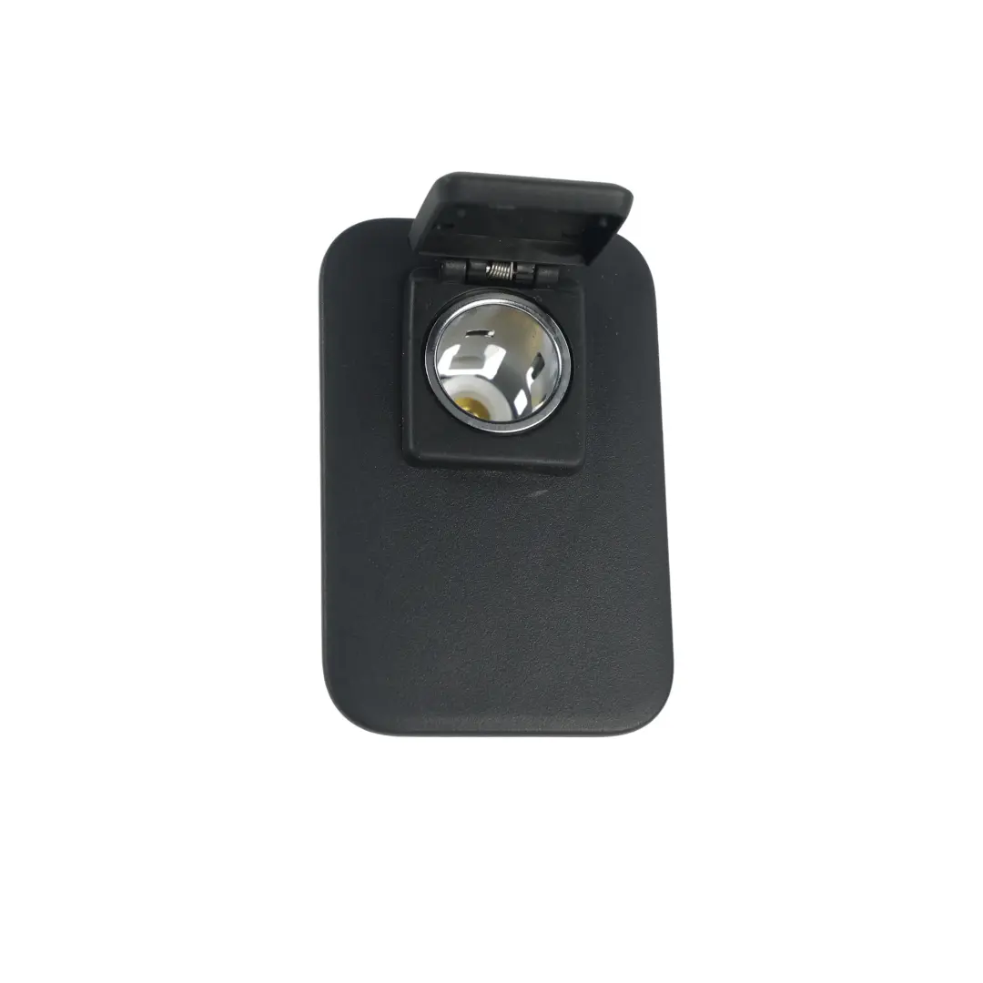 Range Rover Evoque L551 Panel Bagażnika Zapalniczka - SKU K8D2-C8A254-BCW - Numer Części K8D2-C8A254-BCW