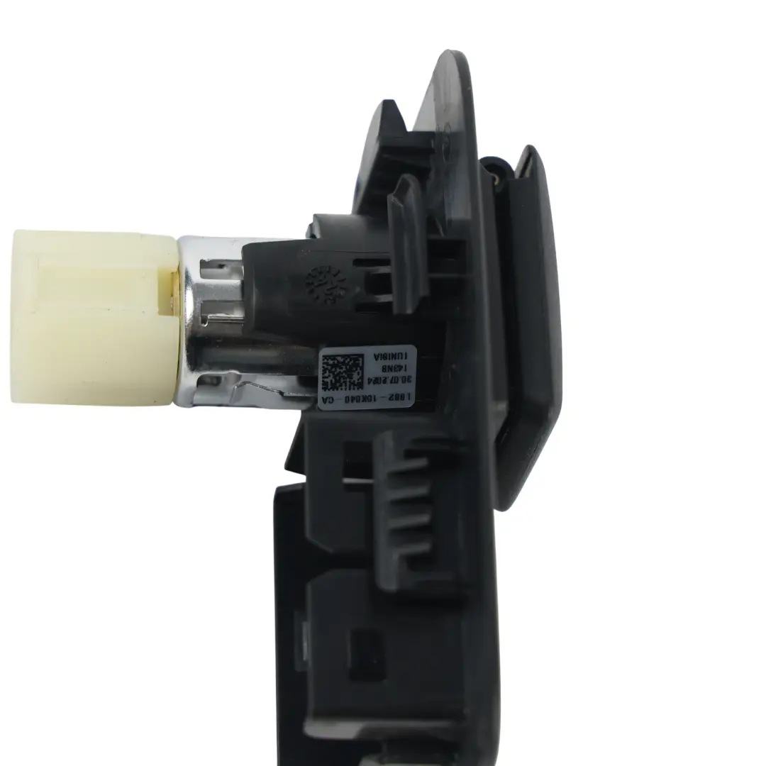 Panel Maletero Encendedor Toma Corriente para Range Rover Evoque L551 con número de pieza K8D2-C8A254-BCW Range Rover Evoque L551 Panel Maletero Encendedor Toma Corriente - SKU K8D2-C8A254-BCW - Número de pieza K8D2-C8A254-BCW