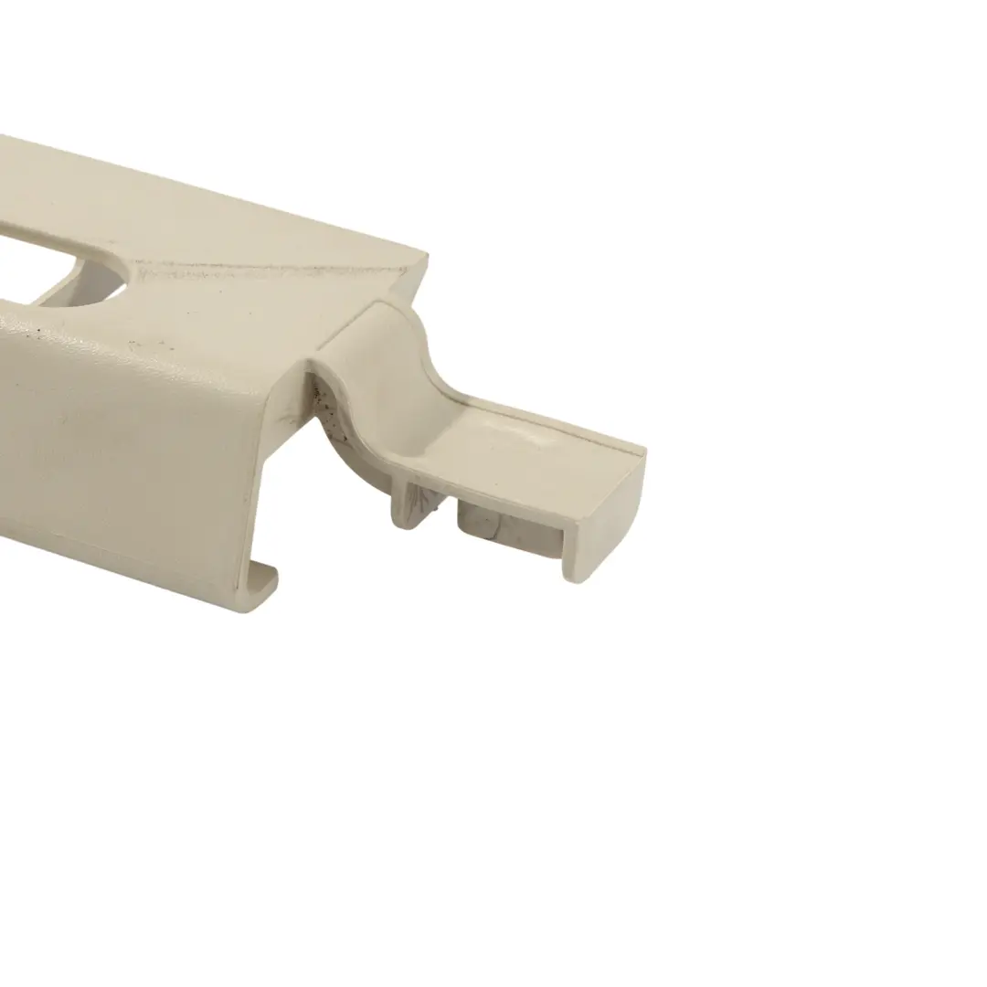 Wewnętrzna Osłona Siedzenia Tylny Prawy do Range Rover L405 o numerze L0275918 Range Rover L405 Wewnętrzna Osłona Siedzenia Tylny Prawy - SKU L0275918-1 - Numer Części L0275918