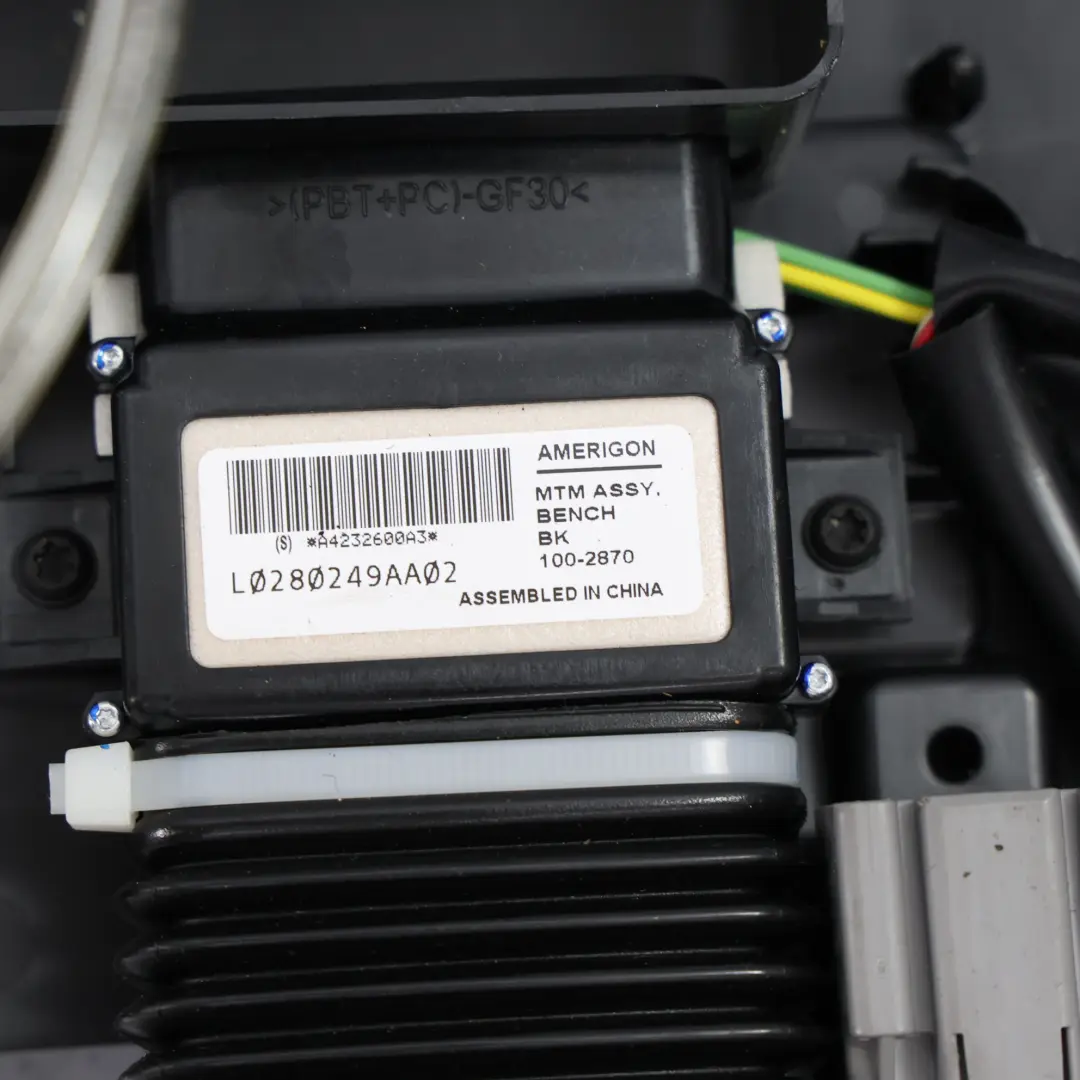 Range Rover L405 Rücksitz Lordosenstütze Links Rechts LR034627 - SKU L0280249AA02 - Teilenummer L0280249AA02