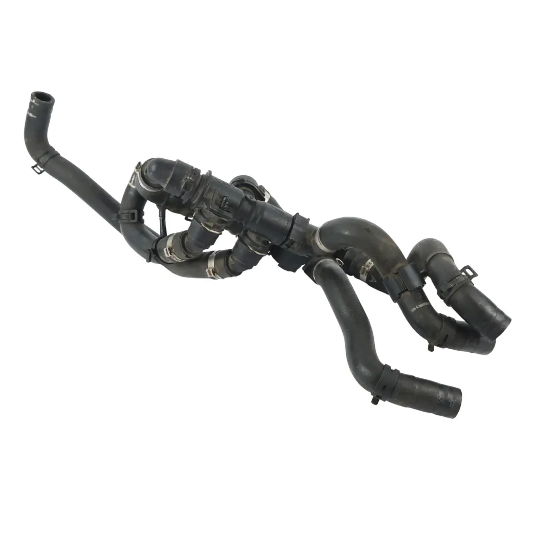 Tubo Radiatore Olio 3.0 Diesel per Range Rover Sport L494 con numero di parte LPLA-18B402-AE Range Rover Sport L494 Tubo Radiatore Olio 3.0 Diesel - SKU LPLA-18B402-AE - Numero di parte LPLA-18B402-AE