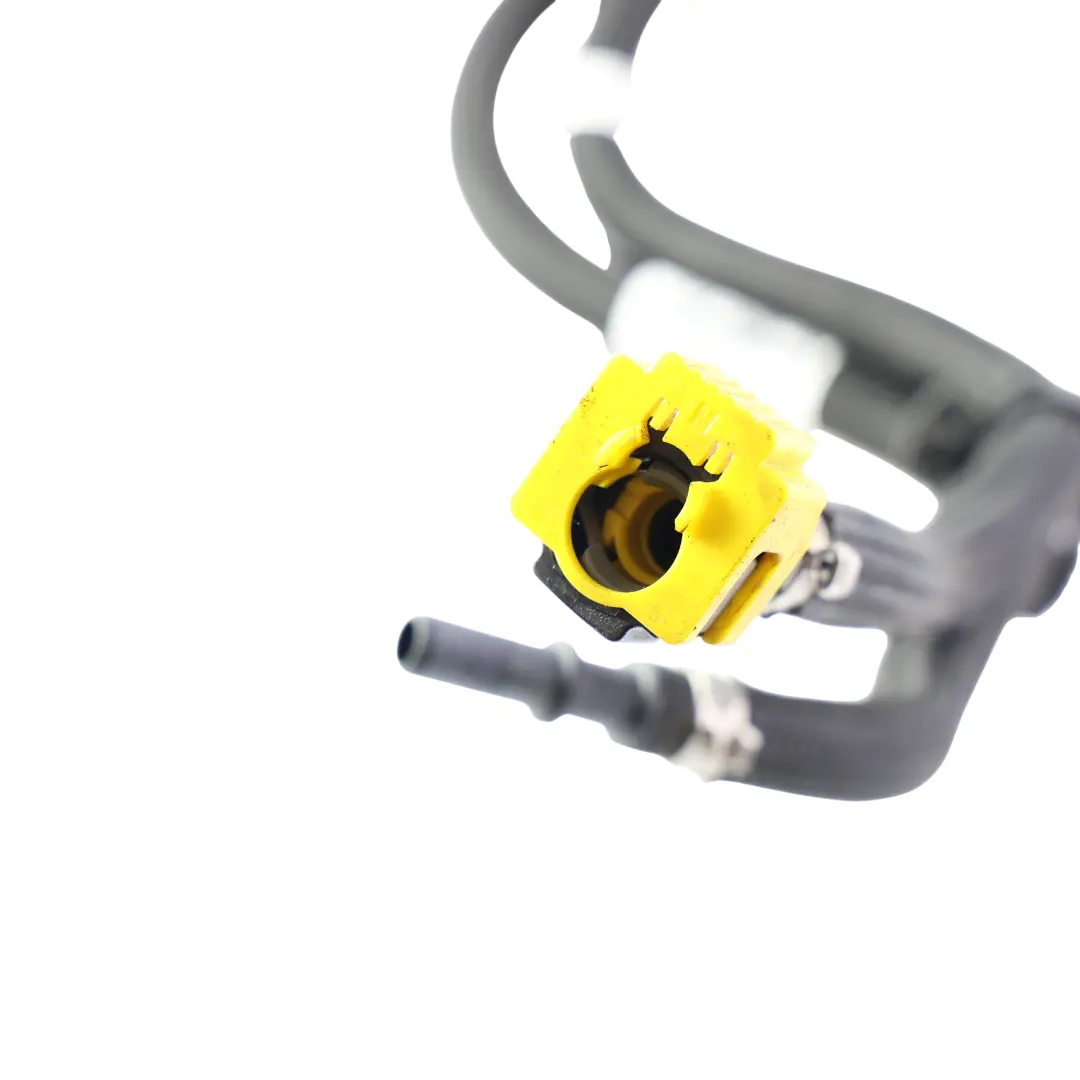 Przewód Filtra Paliwa 3.0 Diesel do Range Rover Sport L494 o numerze LPLA-9J280-AD Range Rover Sport L494 Przewód Filtra Paliwa 3.0 Diesel - SKU LPLA-9J280-AD - Numer Części LPLA-9J280-AD