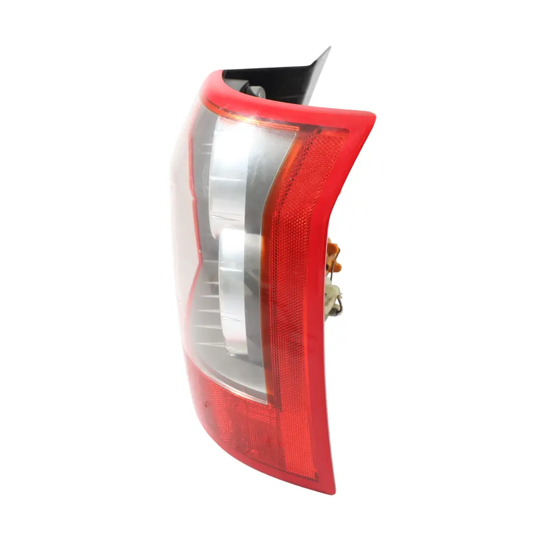 Lampa Tylna Prawa 6H5213404AC do Land Rover Freelander 2 L359 o numerze LR025606 Land Rover Freelander 2 L359 Lampa Tylna Prawa 6H5213404AC - SKU LR025606 - Numer Części LR025606