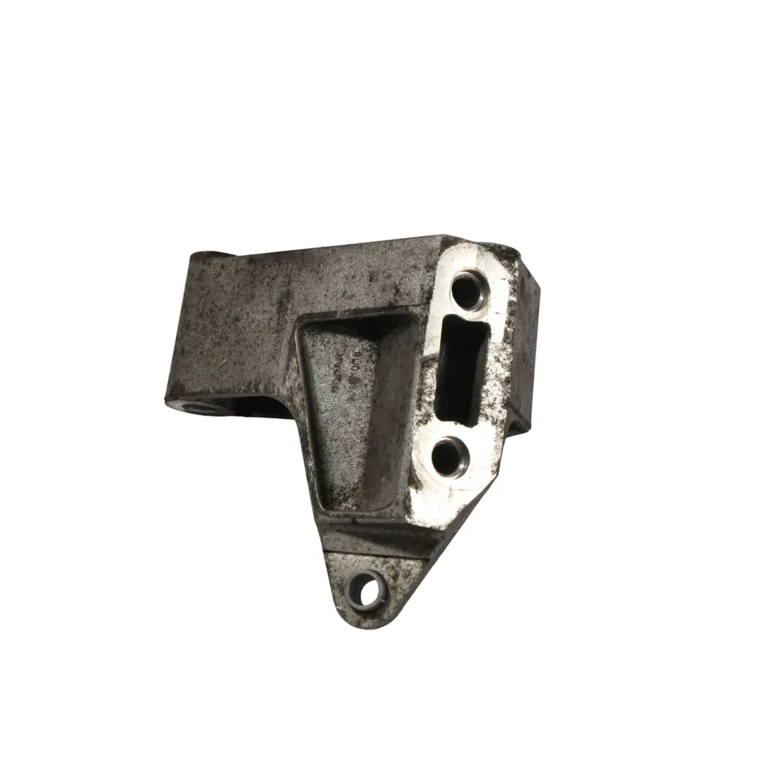 Support Fixation Alternateur Générateur BH42-10239-BA pour Land Rover Vogue L322 à propos du numéro de pièce LR025823 Land Rover Vogue L322 Support Fixation Alternateur Générateur BH42-10239-BA - SKU LR025823 - Numéro de pièce LR025823