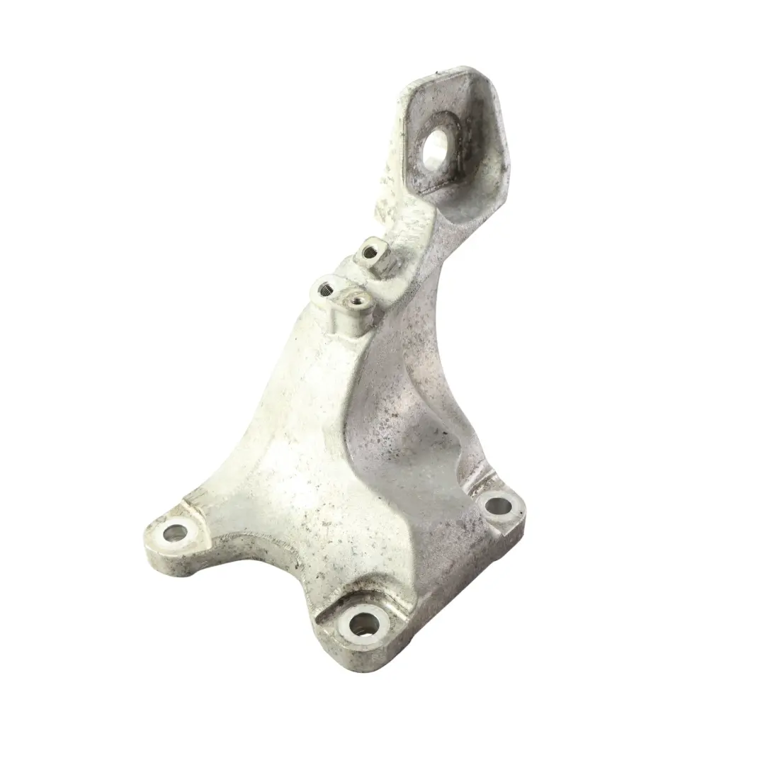 Range Rover L405 Engine Mount Right O/S Supporting Bracket 4.4 SDV8 CPLA-6037-DC - SKU LR033182 - Part number LR033182