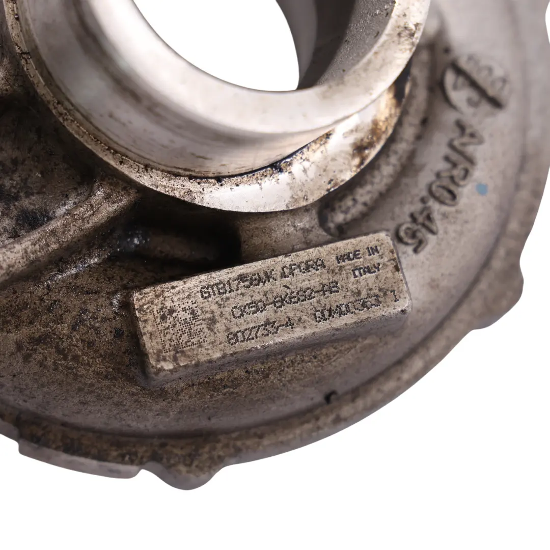 Turbocharger Turbo Housing Part 4.4 SDV8 to Range Rover L405 with Part number LR038044 Range Rover L405 Turbocharger Turbo Housing Part 4.4 SDV8 - SKU LR038044-1 - Part number LR038044