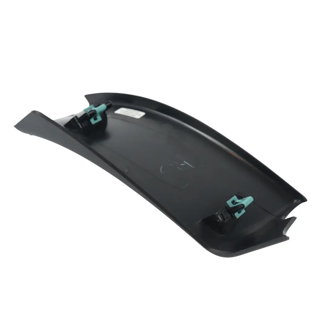 Panel Moldura Pilar C Trasero Izquierdo DK62-410A57-AAW para Range Rover Sport L494 con número de pieza LR043348 Range Rover Sport L494 Panel Moldura Pilar C Trasero Izquierdo DK62-410A57-AAW - SKU LR043348 - Número de pieza LR043348