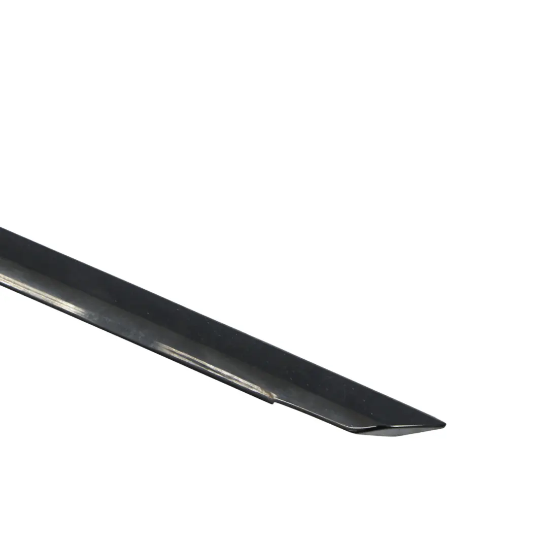 Sello Ventana Puerta Delantero Izquierdo DK62-21453-AA para Range Rover Sport L494 con número de pieza LR043751 Range Rover Sport L494 Sello Ventana Puerta Delantero Izquierdo DK62-21453-AA - SKU LR043751 - Número de pieza LR043751