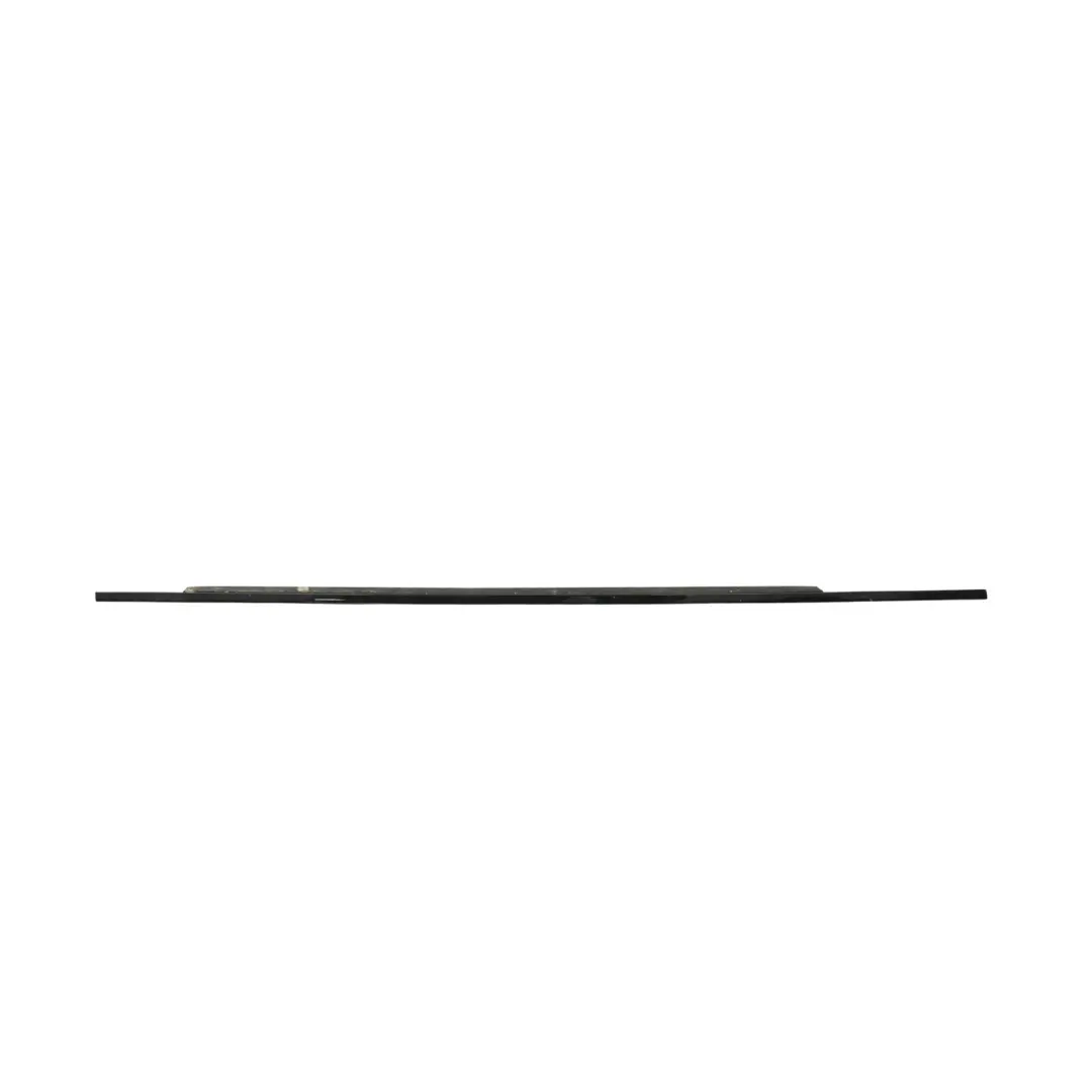 Modanatura Finestrino Porta Post Sx Nero DK62-25597-AA per Range Rover Sport L494 con numero di parte LR043788 Range Rover Sport L494 Modanatura Finestrino Porta Post Sx Nero DK62-25597-AA - SKU LR043788 - Numero di parte LR043788