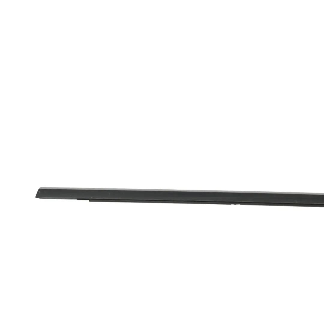 Range Rover Sport L494 Moldura Ventana Trasera Izquierda Negra DK62-25597-AA - SKU LR043788 - Número de pieza LR043788