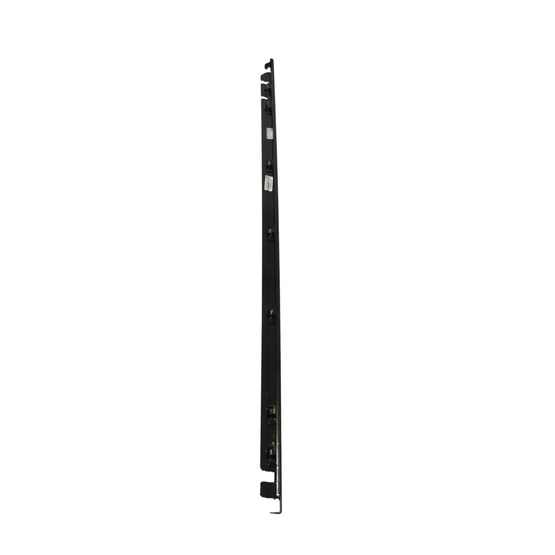 Guarnizione Finestrino Posteriore Sinistro DK62-255A61-A per Range Rover Sport L494 con numero di parte LR043790 Range Rover Sport L494 Guarnizione Finestrino Posteriore Sinistro DK62-255A61-A - SKU LR043790 - Numero di parte LR043790