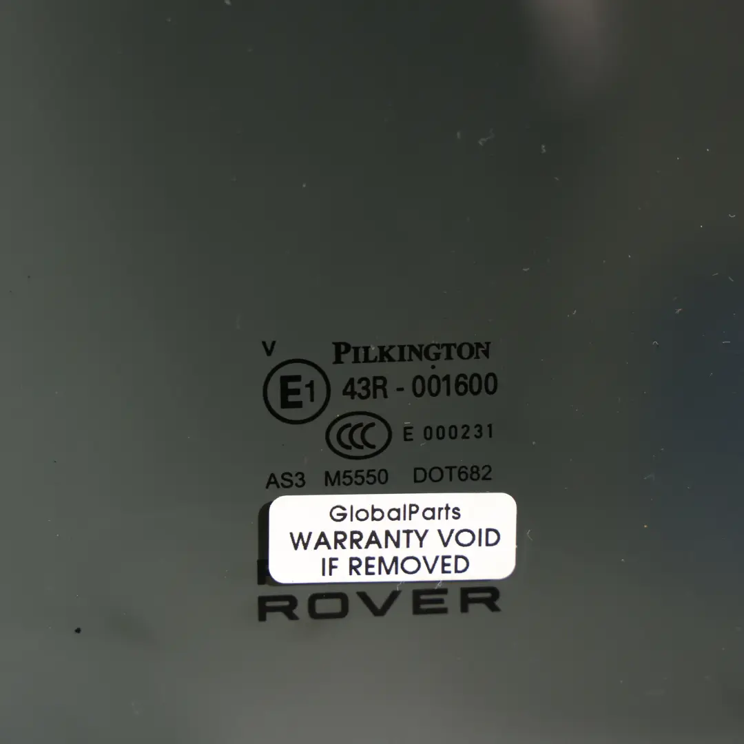 Cristal Puerta Trasera Izquierda AS3 Tintado para Range Rover Sport L494 con número de pieza LR043951 Range Rover Sport L494 Cristal Puerta Trasera Izquierda AS3 Tintado - SKU LR043951 - Número de pieza LR043951