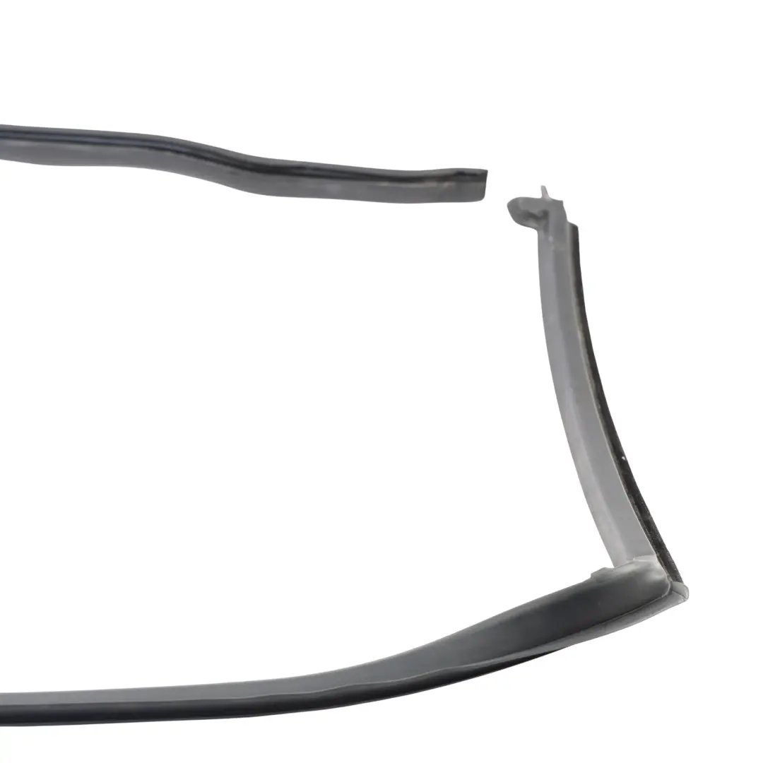Range Rover L538 Rear Door Upper Weatherstrip Gasket Seal Left N/S BJ32250A21AD - SKU LR052651 - Part number LR052651